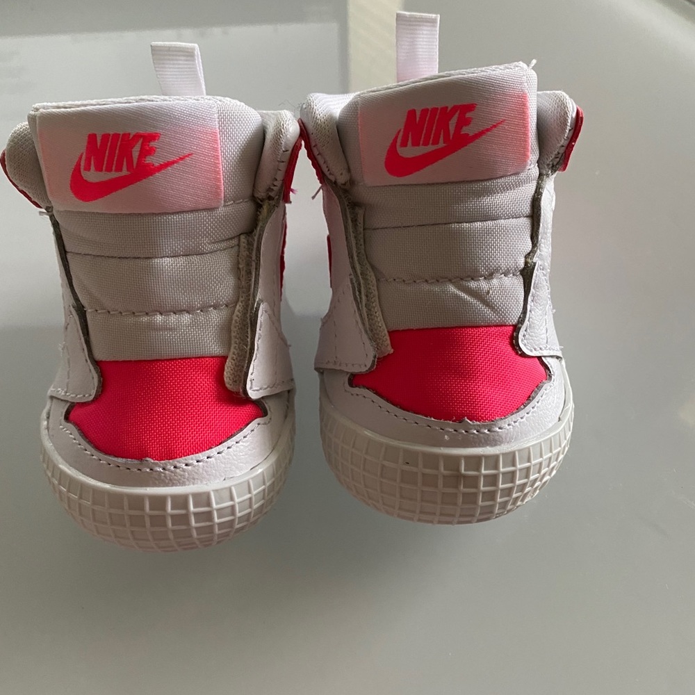 Jordan 1 crib bootie